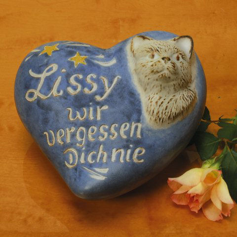 Gedenkherz „Katze”, Grabschmuck aus Keramik