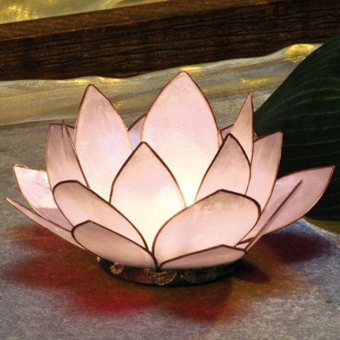 Chakra Lotus Licht aus Capiz, hellrosé, mit Teelicht