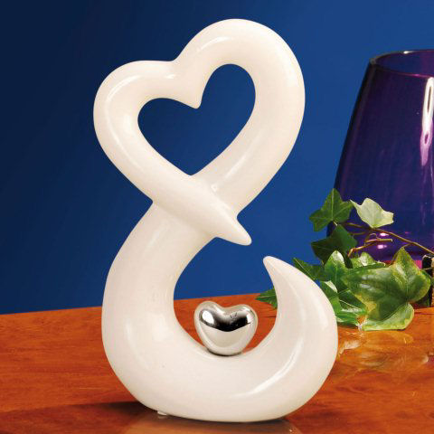 Porzellanfigur „Herz”, Dekoskulptur aus weißem Porzellan
