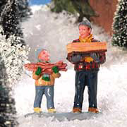 Lichthäuser Miniaturfiguren Set „Vater und Sohn tragen Holz”