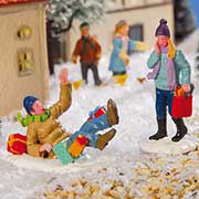 Lichthäuser Miniaturfiguren Set „Ausrutscher im Schnee”