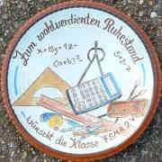 Jubiläumsteller Geometrie