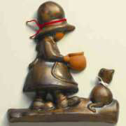 41810 Kathi und Katze, Höhe 18 cm