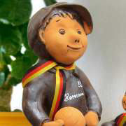 Gartenfigur Uwe der Fußballer