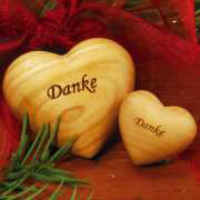 Holz-Herzen &bdquo;Danke&rdquo;, 2er-Set