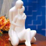 Dekoskulptur „Liebespaar”, weiße Porzellanfigur