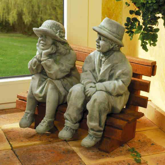 Udo & Claudine mit Bank