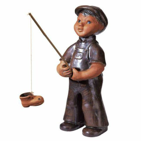 Gartenfigur „Peter der Angler”, Gartendeko aus Keramik