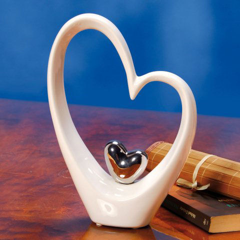 Porzellanfigur „Herzen”, Dekoskulptur aus weißem Porzellan