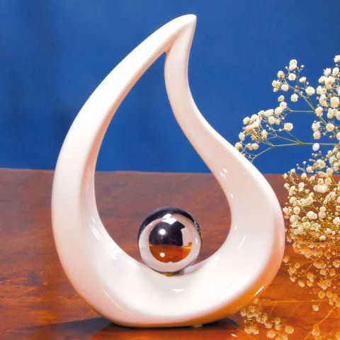 Porzellanfigur „Swing”, Dekoskulptur aus weißem Porzellan