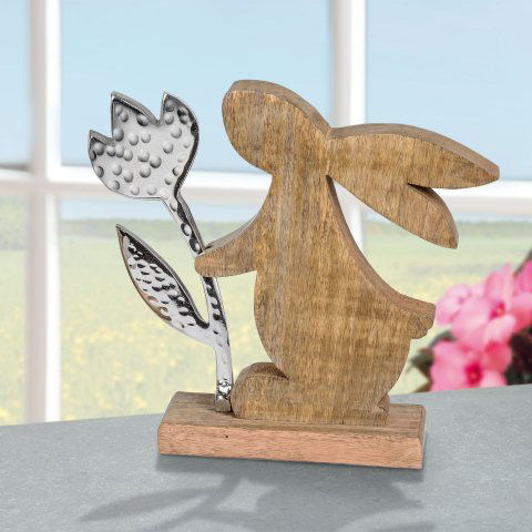 Deko-Objekt „Hase mit Blume”, Osterdeko aus Holz und Metall