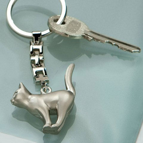Schlüsselanhänger „Katze” aus massivem Edelstahl