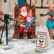 Lichthäuser Miniaturfiguren Set „Fotos mit Weihnachtsmann”