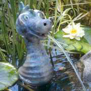 Wasserspeier Drache „Nessie”, Gartendeko Teichfigur