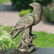 Gartenfigur „Steinadler” aus Steinguss, Tierfigur Skulptur