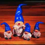 Keramikwichtel Dekofiguren, 4er-Set mit blauer Mütze