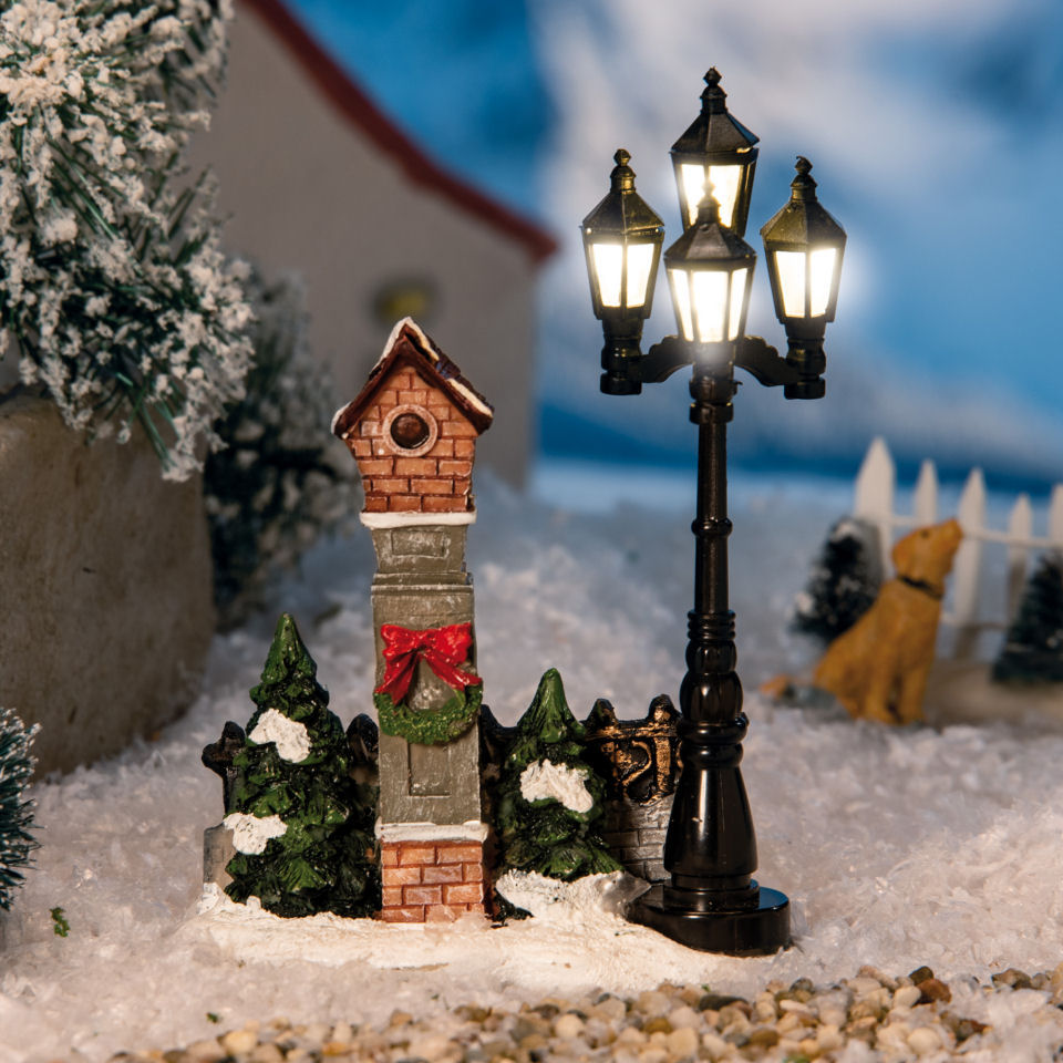 Lichthäuser Weihnachtsdeko „Vogelhaus mit Laterne” mit LED
