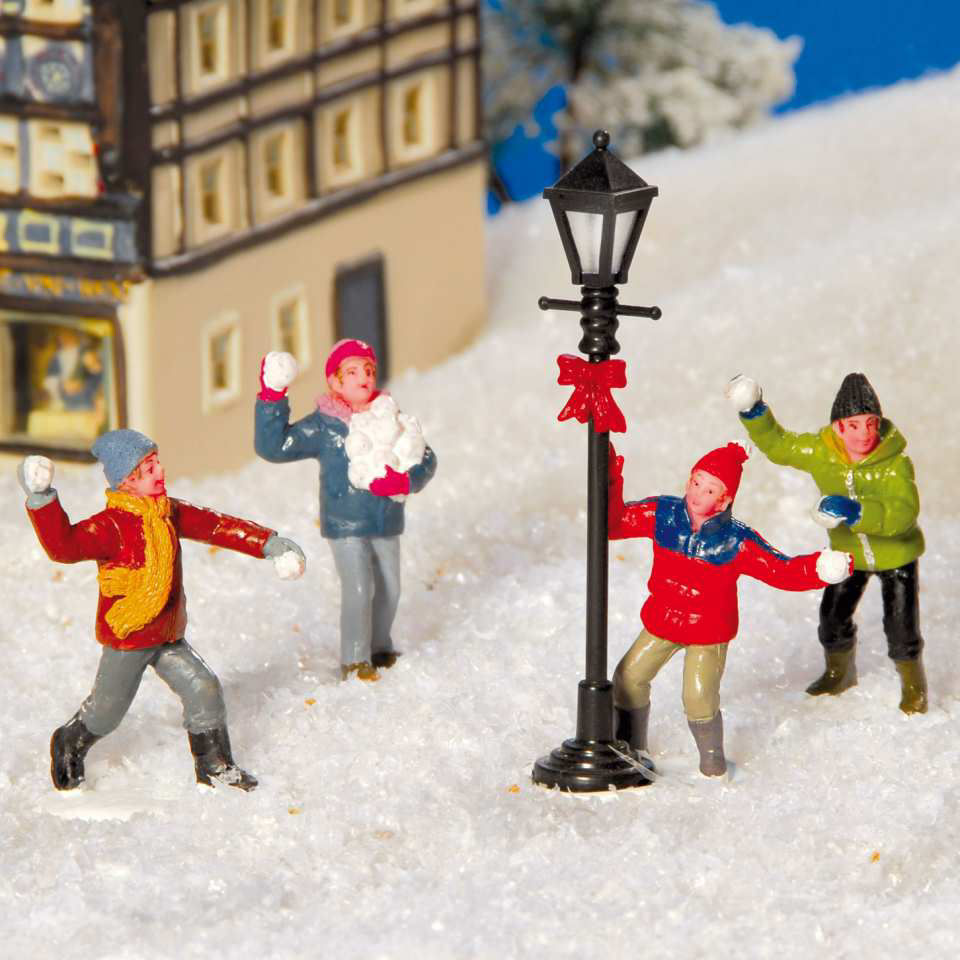 Lichthäuser Miniaturfiguren „Kinder im Schnee”