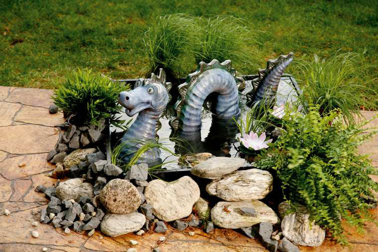 Teichfigur Wasserdrache „Nessie” zur Gartendekoration
