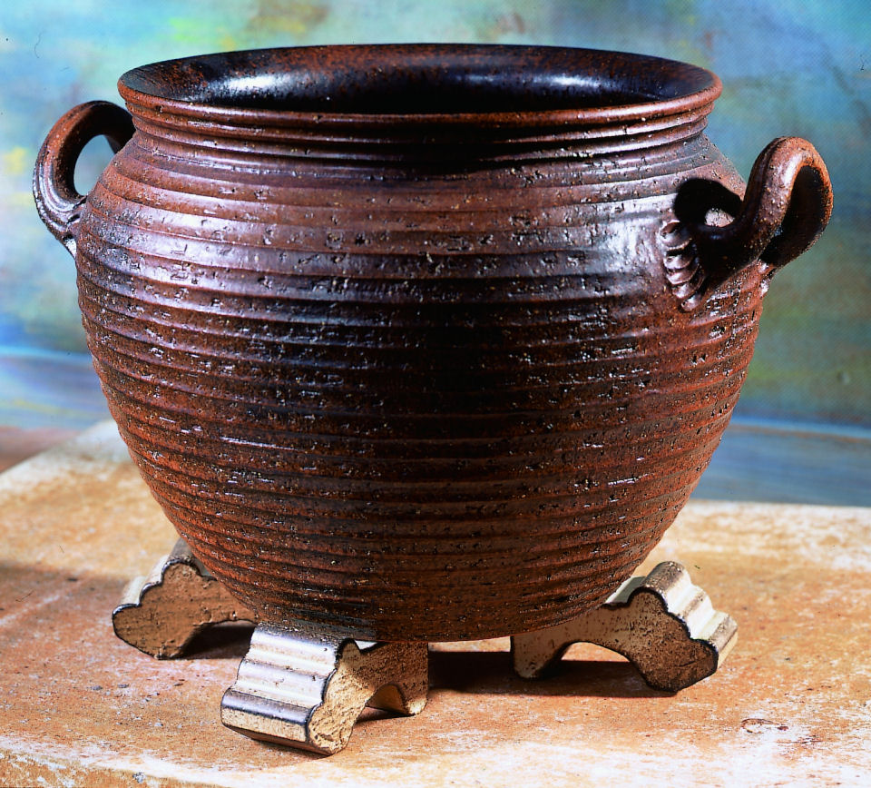 Bauchiger Keramik Kübel, braun glasiert, mit Bodenloch