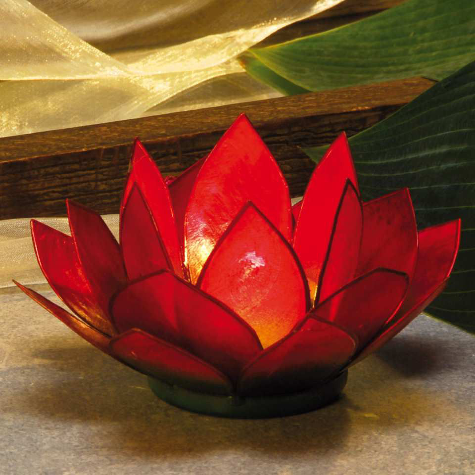 Chakra Lotus Licht aus Capiz, winterrot, mit Teelicht